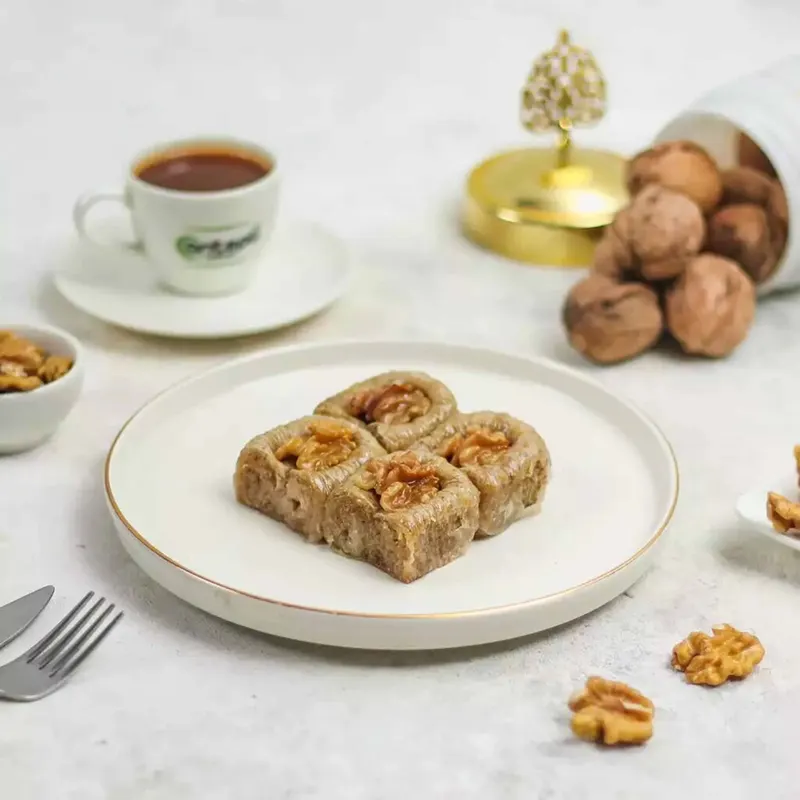 Cevizli bülbül yuvası baklava - Anamur