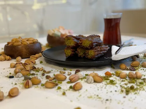 Fıstıklı sarı burma tatlısı - Anamur